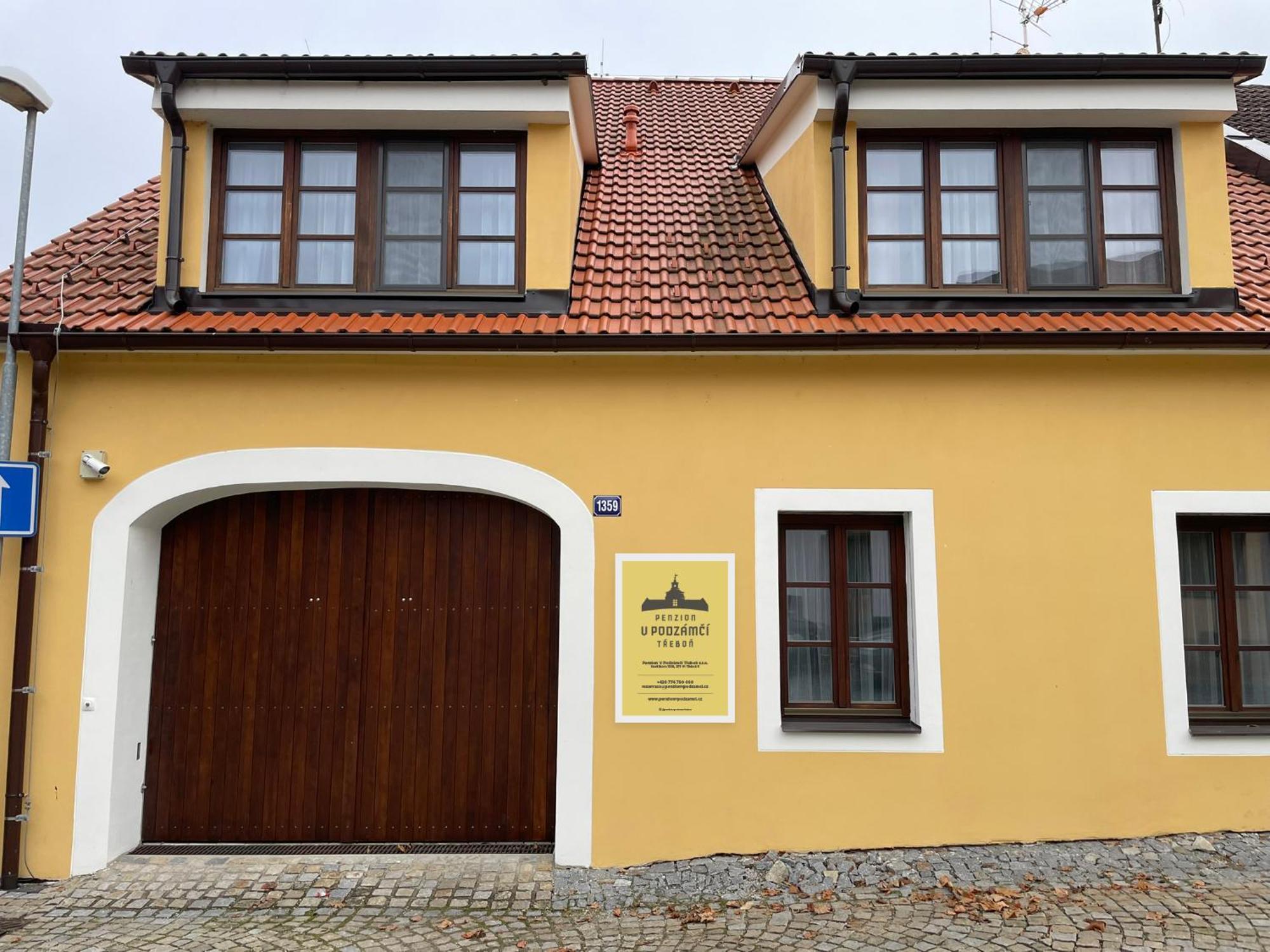 Penzion V Podzamci Třeboň Esterno foto